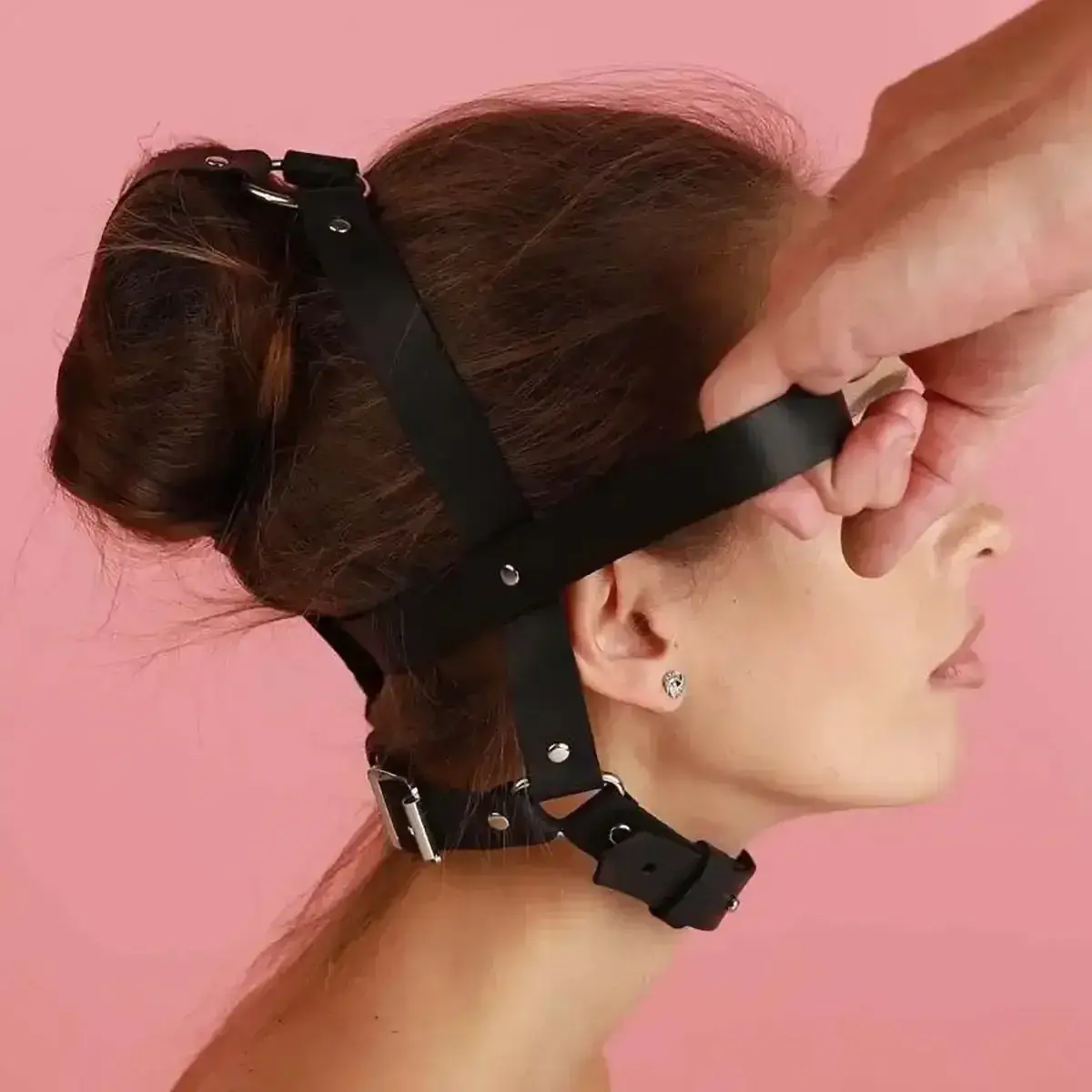 antifaz de cuero sintético para adultos