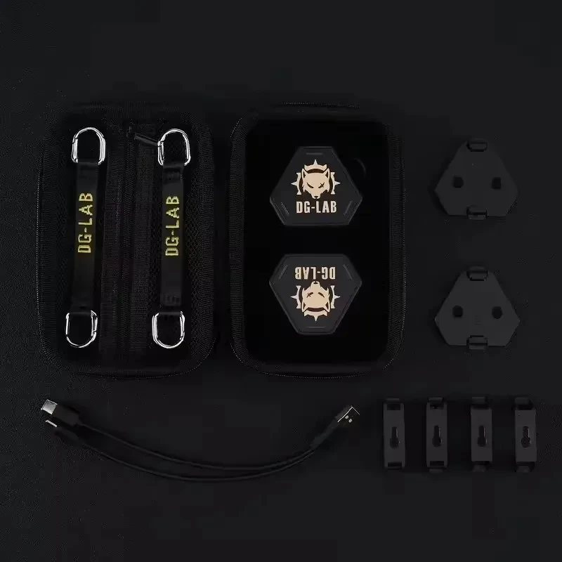 caja metálica para bdsm con parches