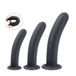 dildo intercambiable con arnés de cuero