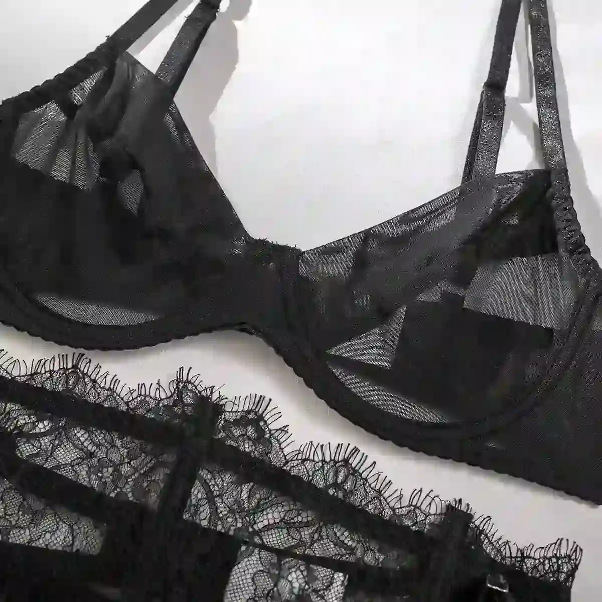 ropa interior de tul y encaje